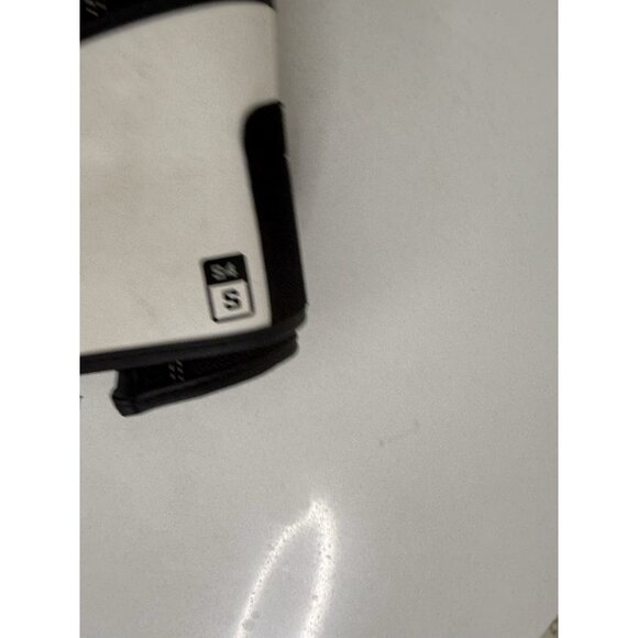 Hayabusa S4 Boxing Gloves Size S Ships Fast - Picture 6 of 9